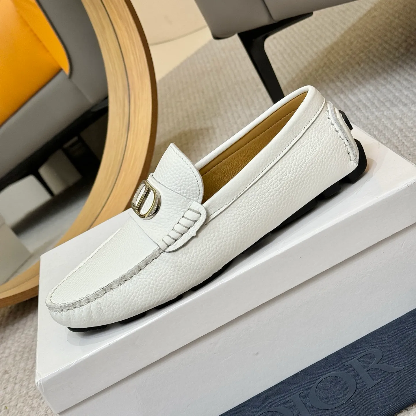 Men's clothing and shoes 💰420! (Yangli) Quality DIOR [Dior’s latest arrival] real auction hot-selling Doudou shoes 🔍DIOR) new Doudou shoes 👍Belgian designer Martin Margiela serves as Gucci shoe designer y full of charm, luxury style gentleman upper: imported cowhide, lining with spring sweat-absorbent first-layer sheepskin. Outsole Brand outsole, the last stitching on the bottom will never come off; equipped with classic Gucci exquisite hardware C D buckle💋The whole pair of shoes is fashionable and casual without losing high-end style; standard 38-46